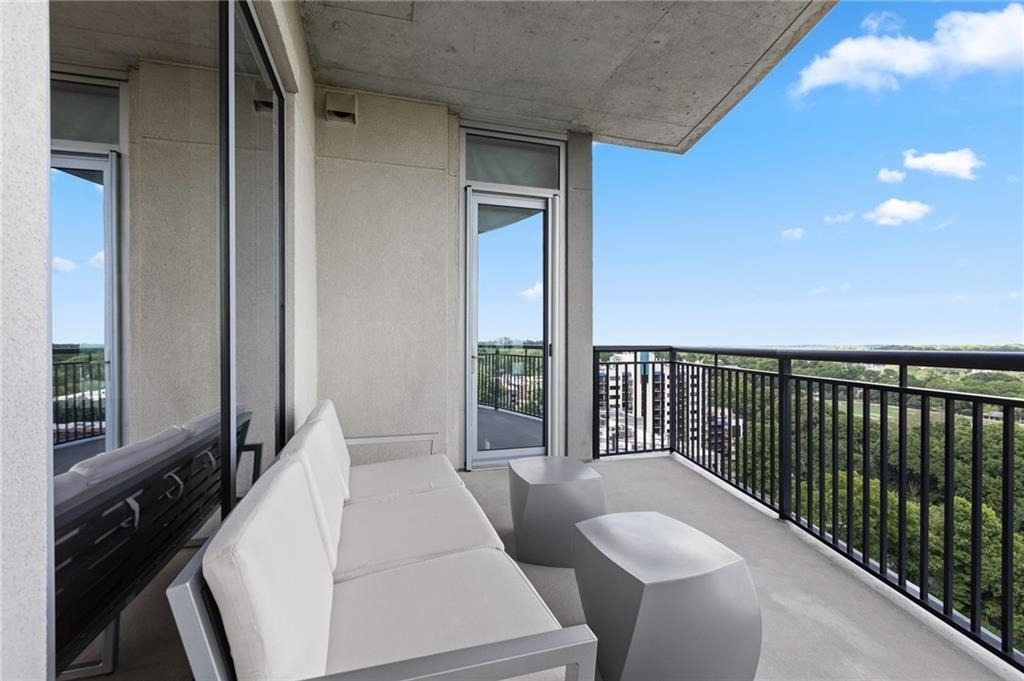 222 12th Street Ne - Photo 15