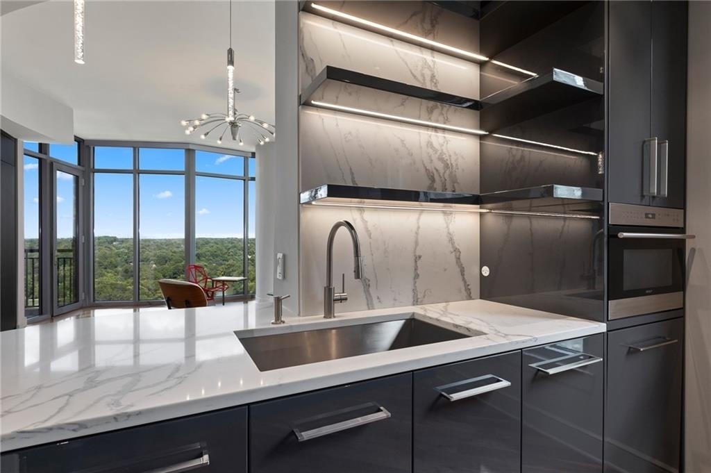 222 12th Street Ne - Photo 12