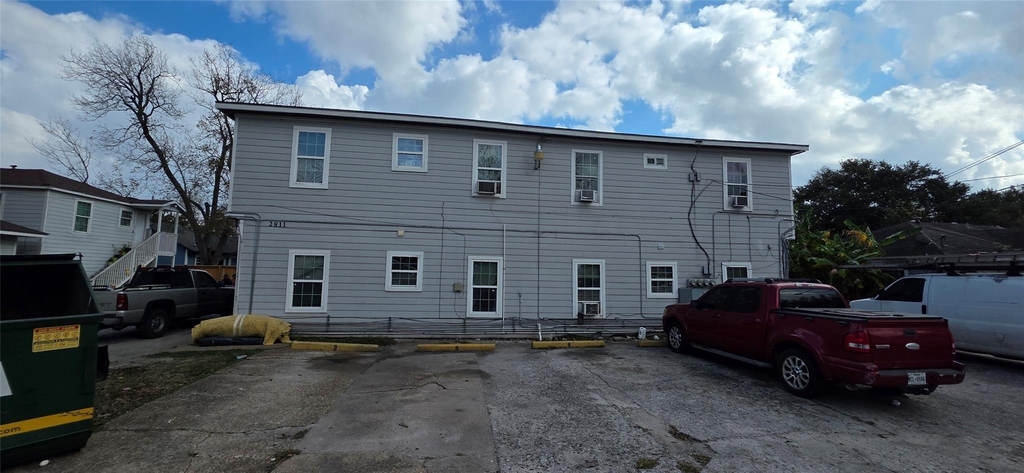 2811 Iola Street - Photo 0