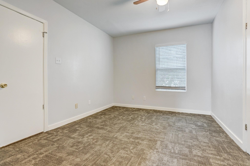 3345 Reeves Street - Photo 7