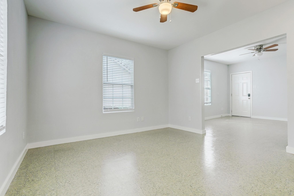 3345 Reeves Street - Photo 4