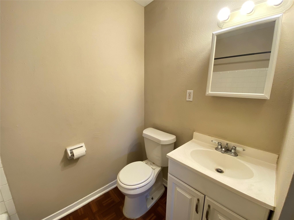 3024 Elgin Street - Photo 7