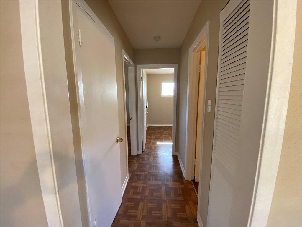 3024 Elgin Street - Photo 3