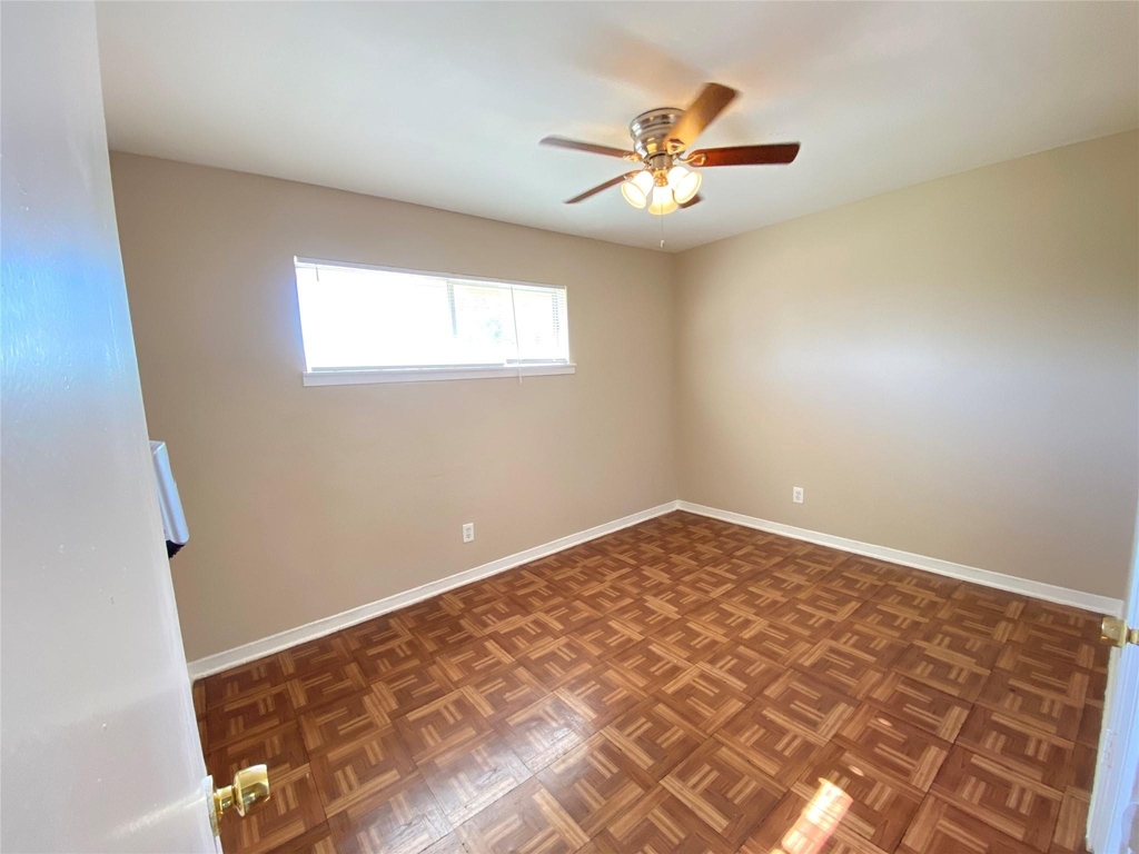 3024 Elgin Street - Photo 4