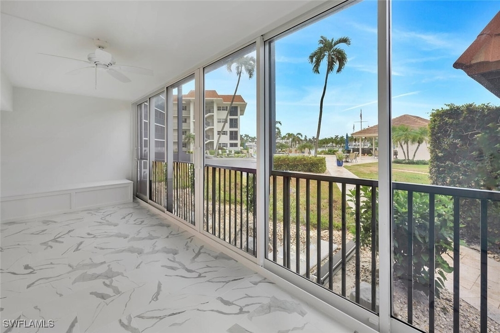 222 Harbour Drive - Photo 2