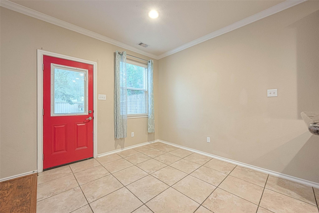24630 Folkstone Circle - Photo 10