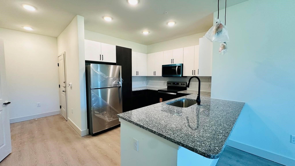 19100 Woodland Hills Drive - Photo 12