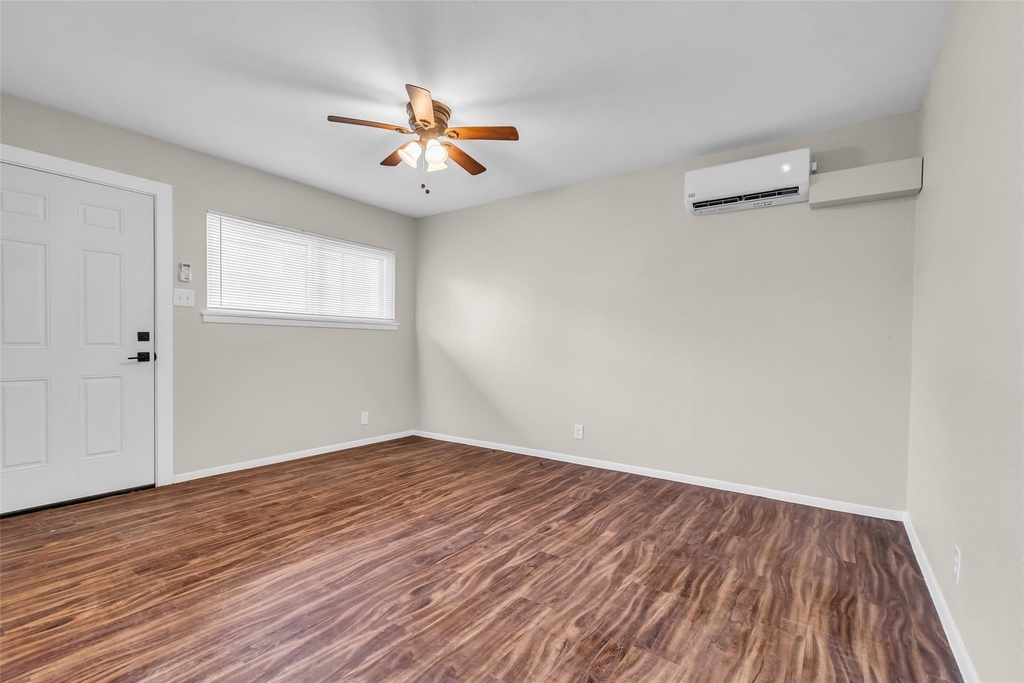 4706 Yellowstone Boulevard - Photo 14