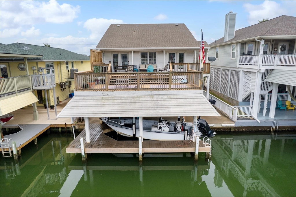 1114 Tiki Drive - Photo 1