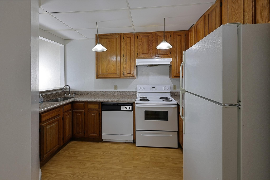 2209 S Braeswood Boulevard - Photo 1