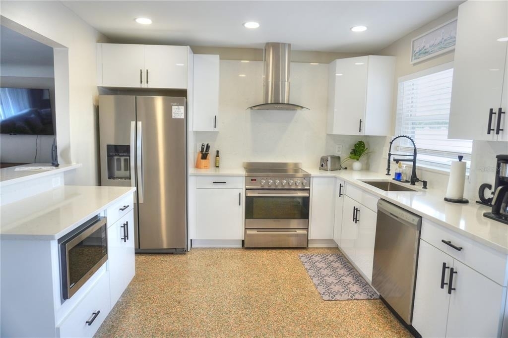 104 163rd Avenue - Photo 3
