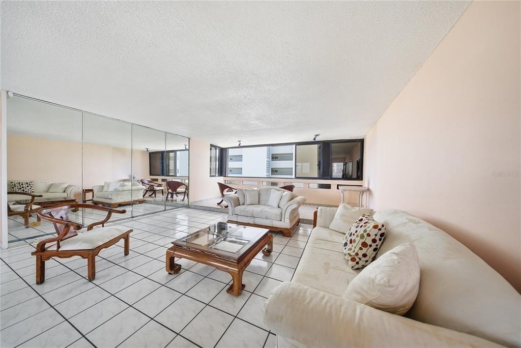 4327 Av. Isla Verde - Photo 2