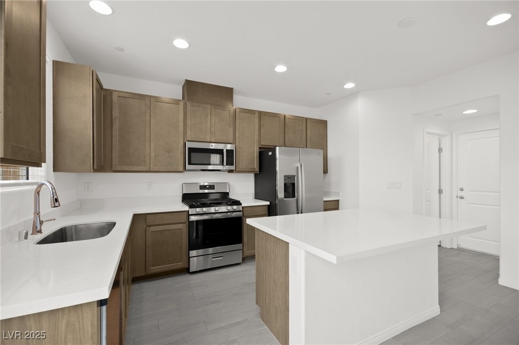 10140 Gabby Glen Street - Photo 2