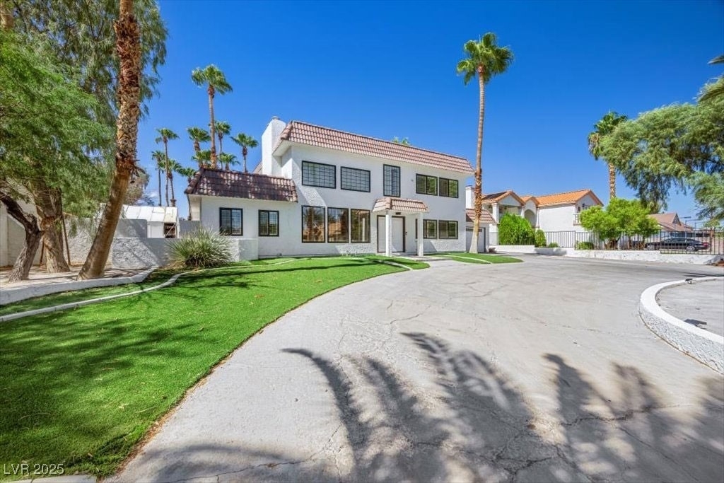 1695 Montessouri Street - Photo 42