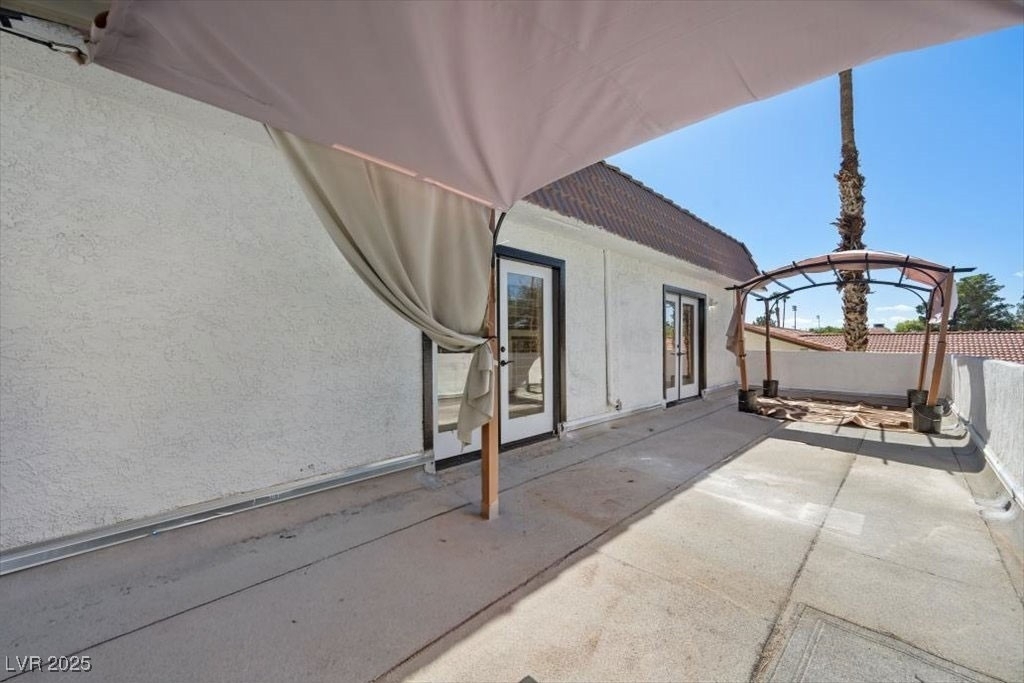 1695 Montessouri Street - Photo 25