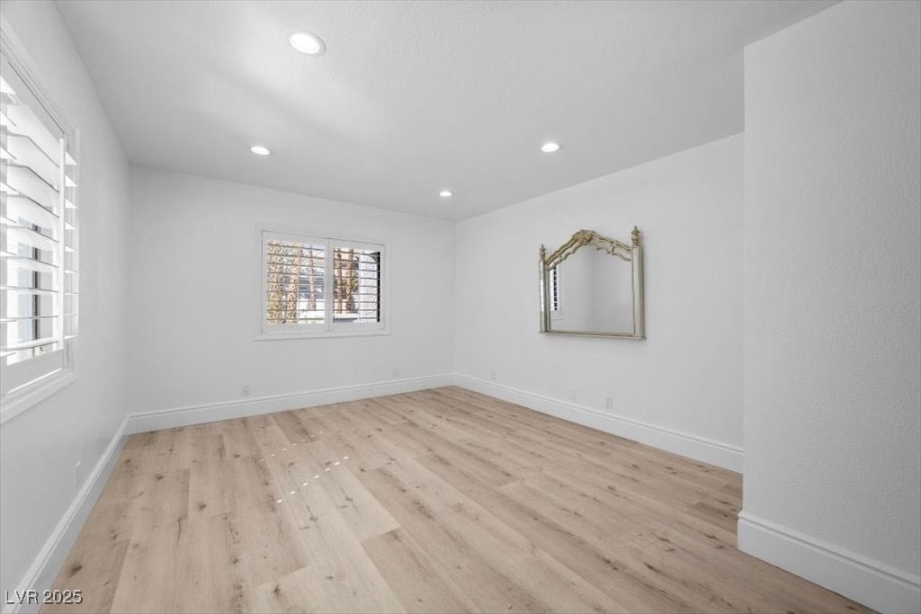 1695 Montessouri Street - Photo 28