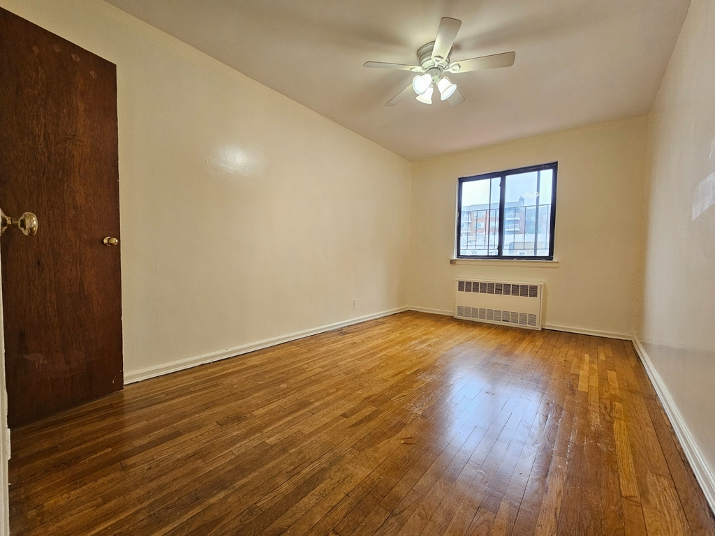 34-39 24th Street - Photo 4