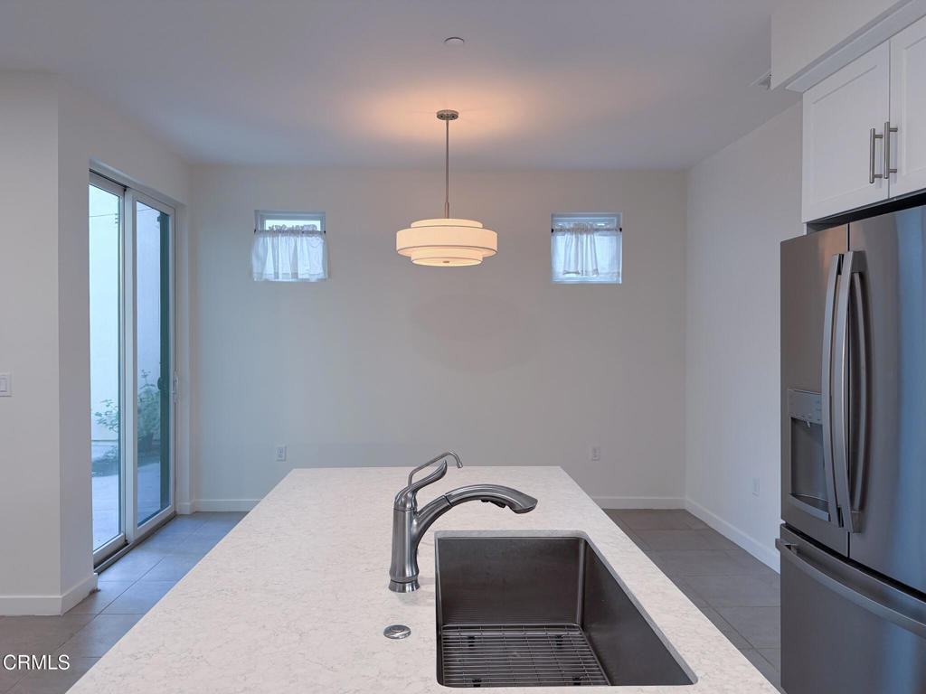 1568 E Thompson Boulevard - Photo 6