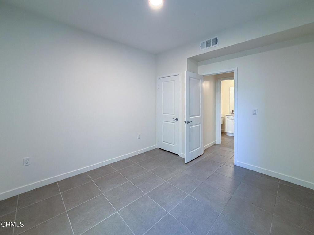 1568 E Thompson Boulevard - Photo 18