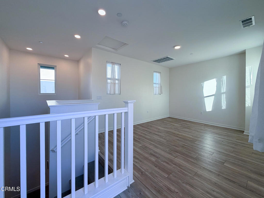 1568 E Thompson Boulevard - Photo 35