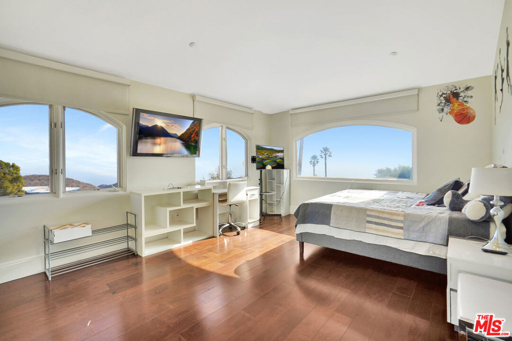 27425 Calicut Road - Photo 33