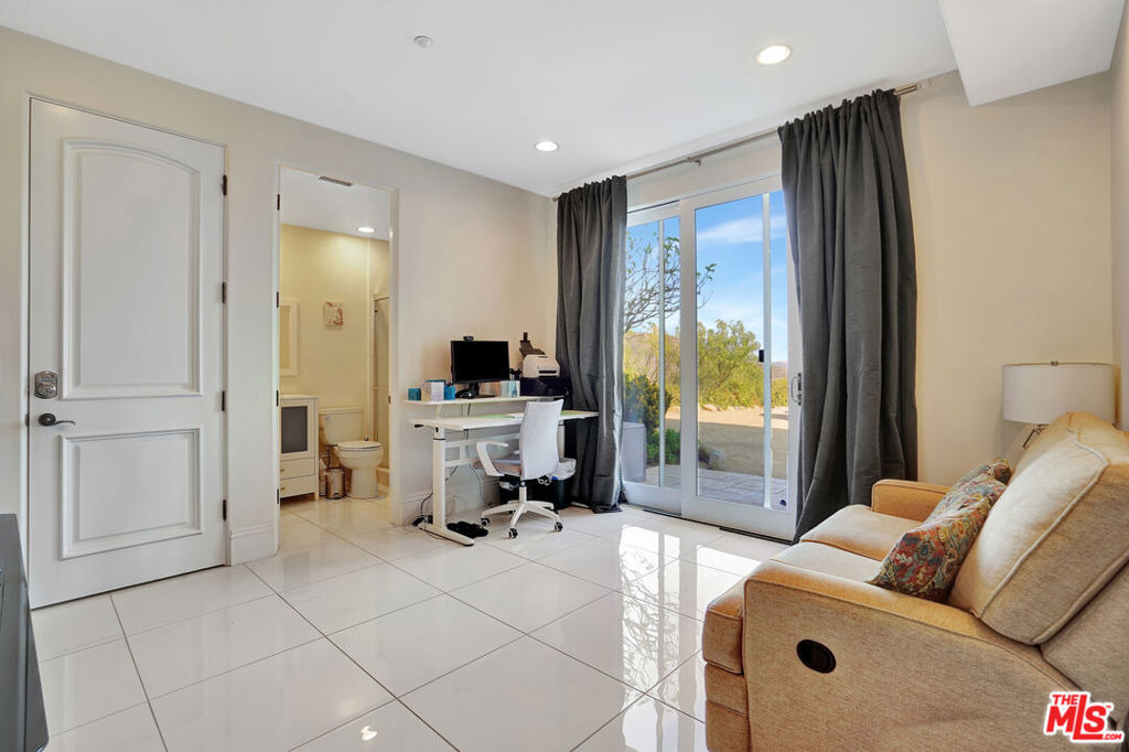 27425 Calicut Road - Photo 25