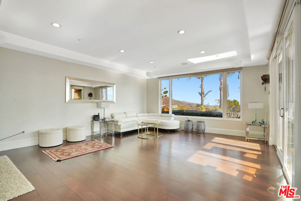 27425 Calicut Road - Photo 20