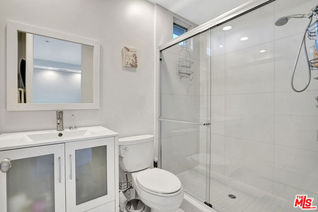 27425 Calicut Road - Photo 26