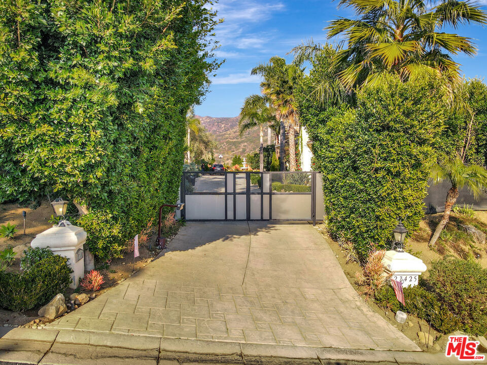 27425 Calicut Road - Photo 1
