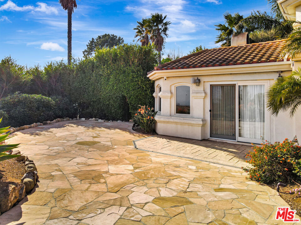 27425 Calicut Road - Photo 36