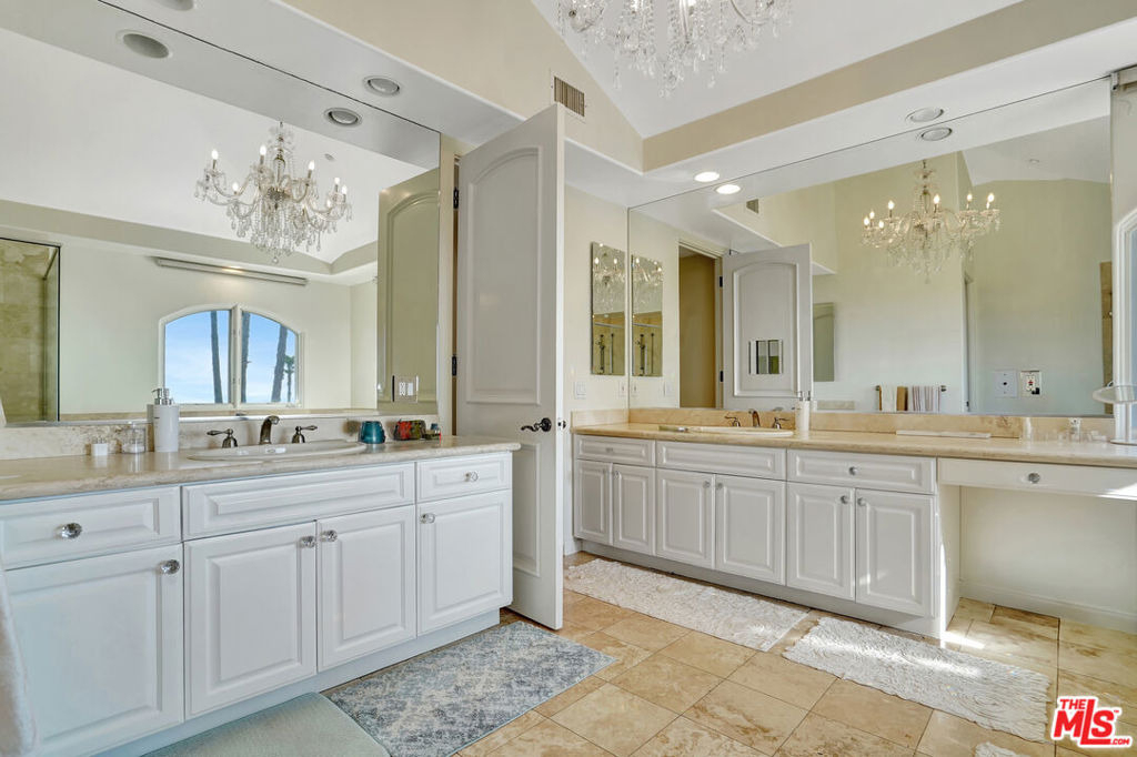 27425 Calicut Road - Photo 31