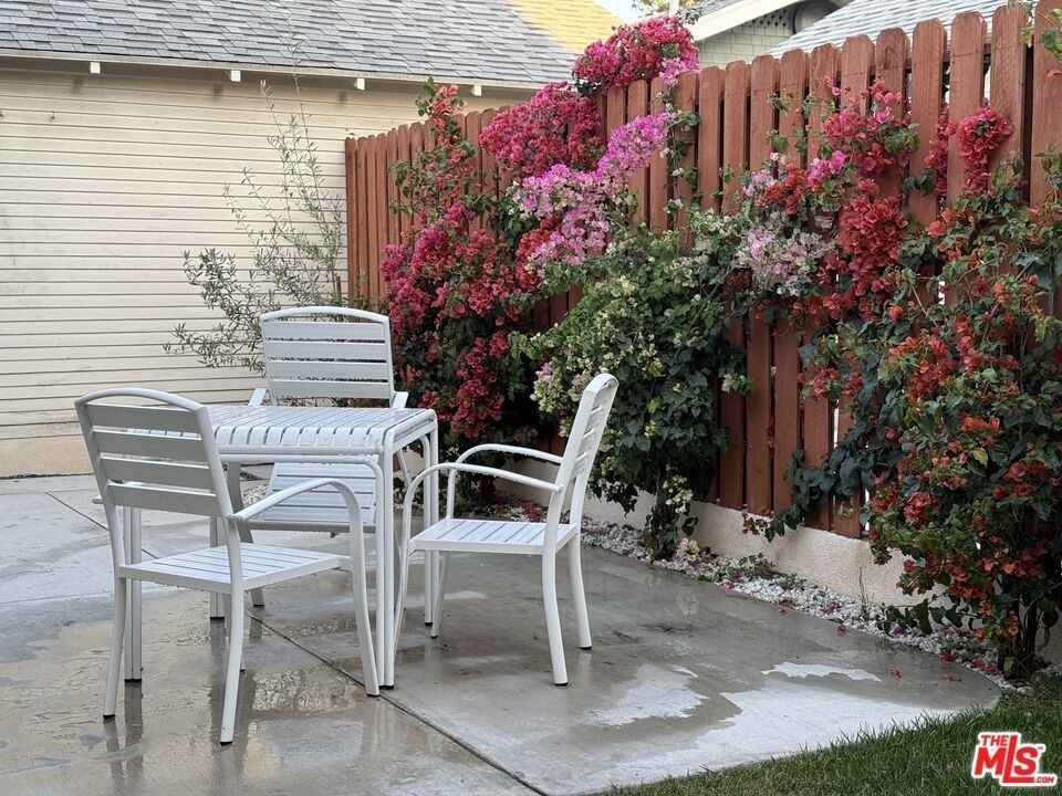 546 Hahn Avenue - Photo 11