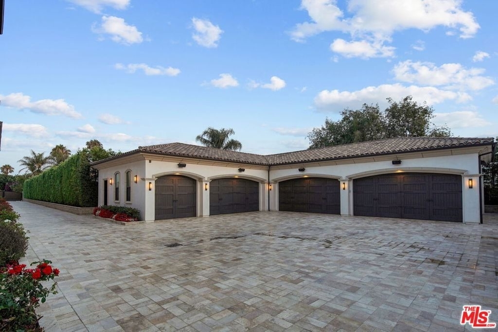 20101 Cypress Street - Photo 2