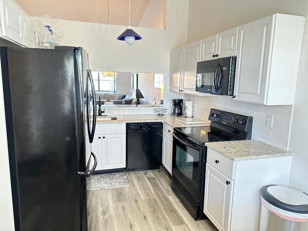 7593 Tahiti Lane - Photo 2