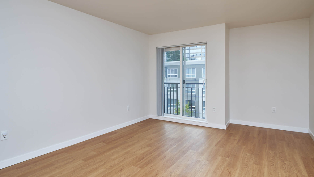 938 110th Ave Ne - Photo 9