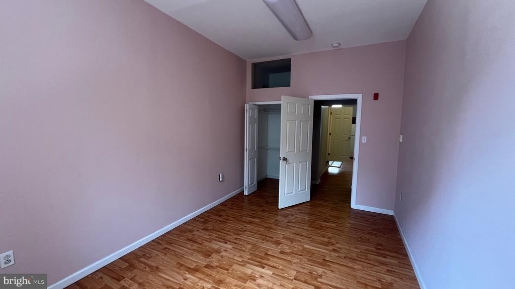 1115 Walnut Street - Photo 6