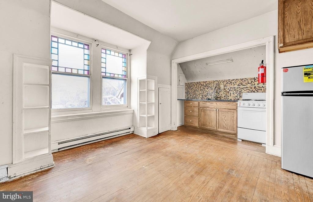 1020 W Main Street - Photo 3