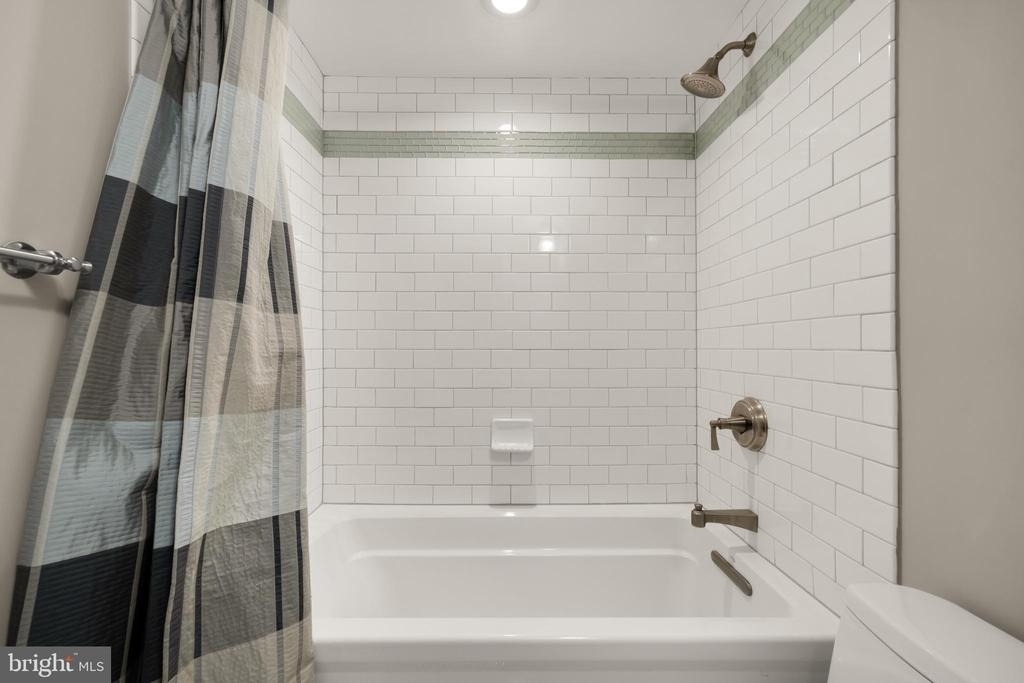 1135 6th Street Nw - Photo 22