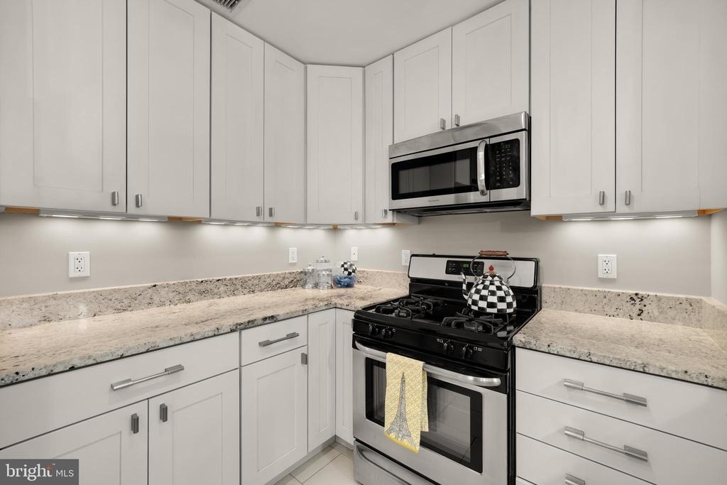 1135 6th Street Nw - Photo 15