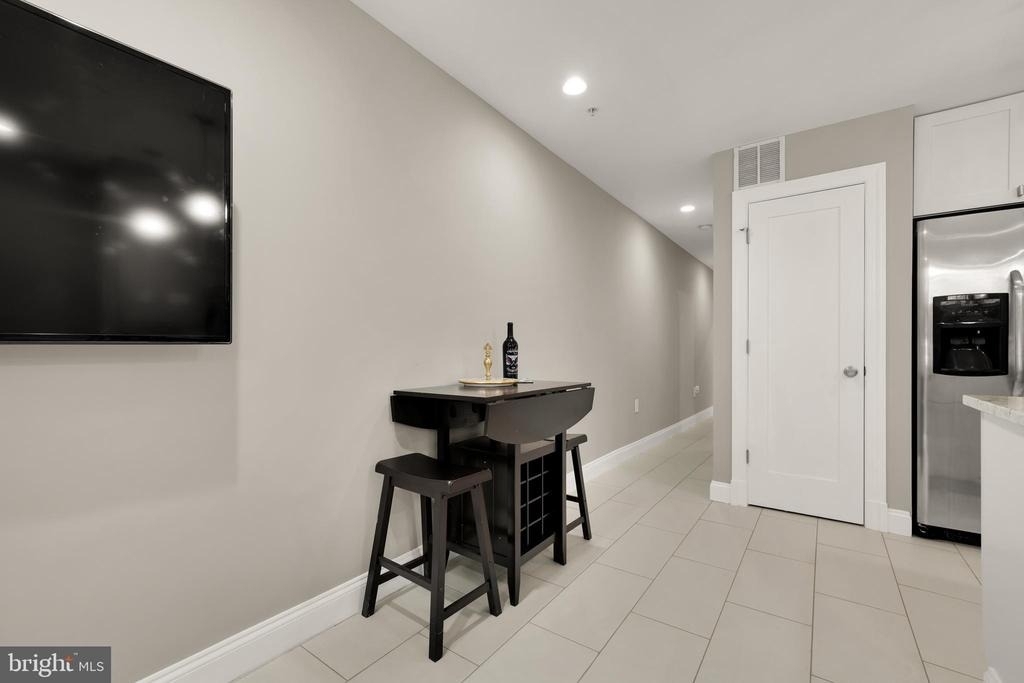 1135 6th Street Nw - Photo 11