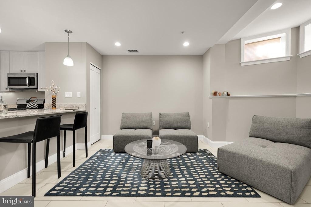 1135 6th Street Nw - Photo 2
