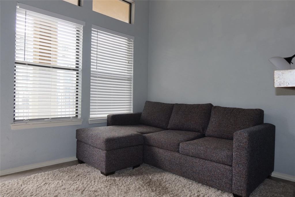 2802 Nueces St - Photo 4