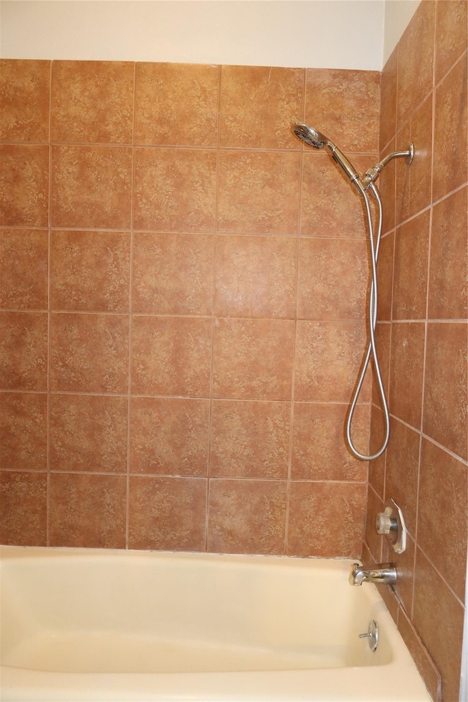 2802 Nueces St - Photo 11