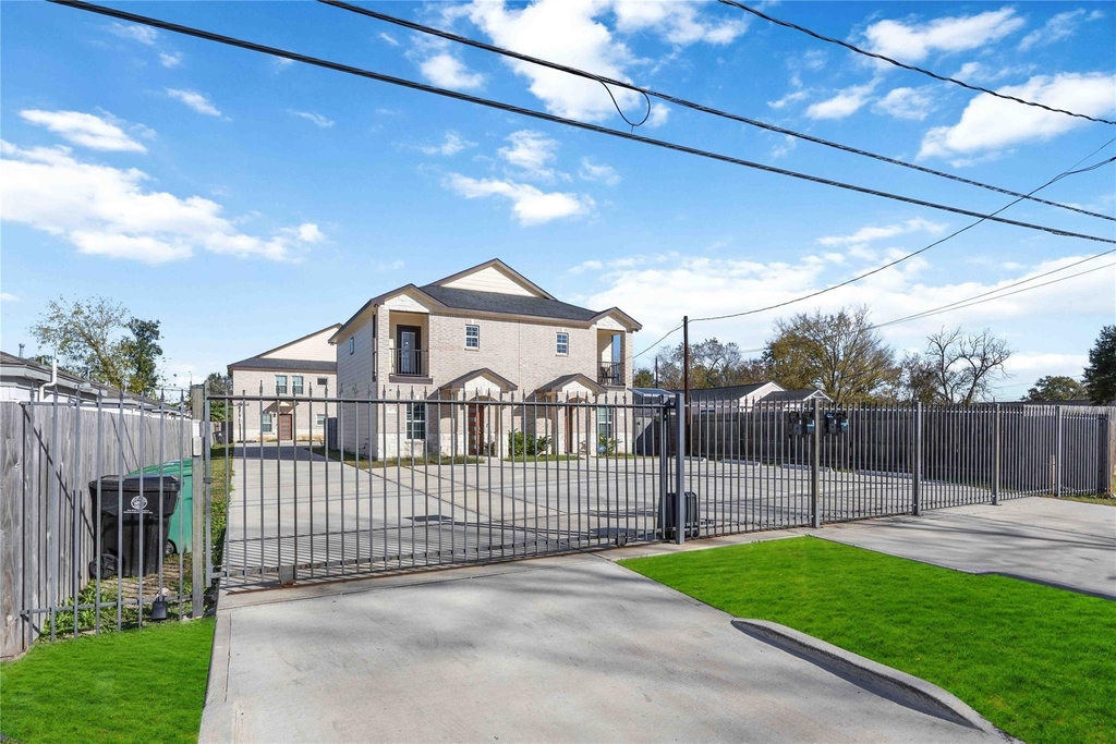 4903 Mallow Street - Photo 1