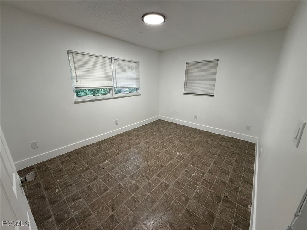 2708 Broadway - Photo 4