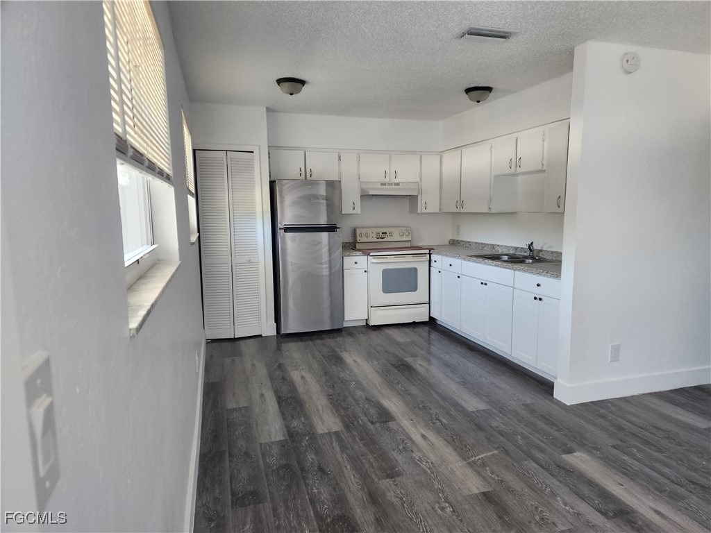 2670 Broadway - Photo 4