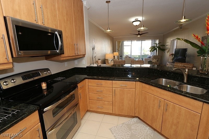 7058 Barrington Circle - Photo 4
