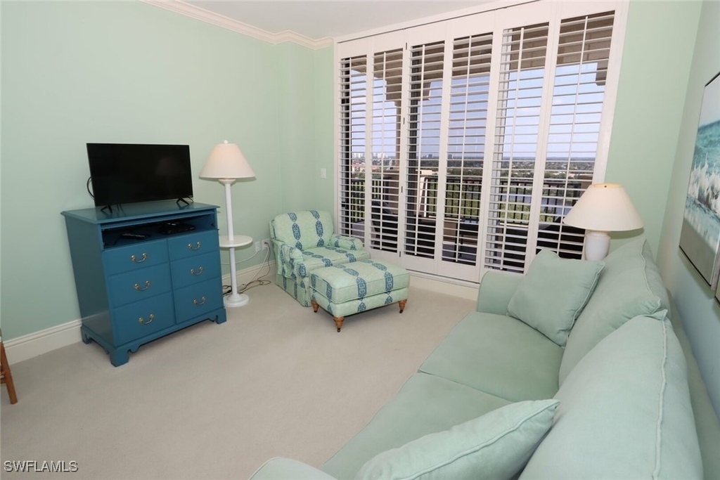 8990 Bay Colony Drive - Photo 11