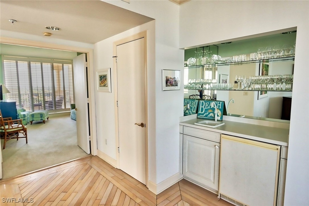 8990 Bay Colony Drive - Photo 7