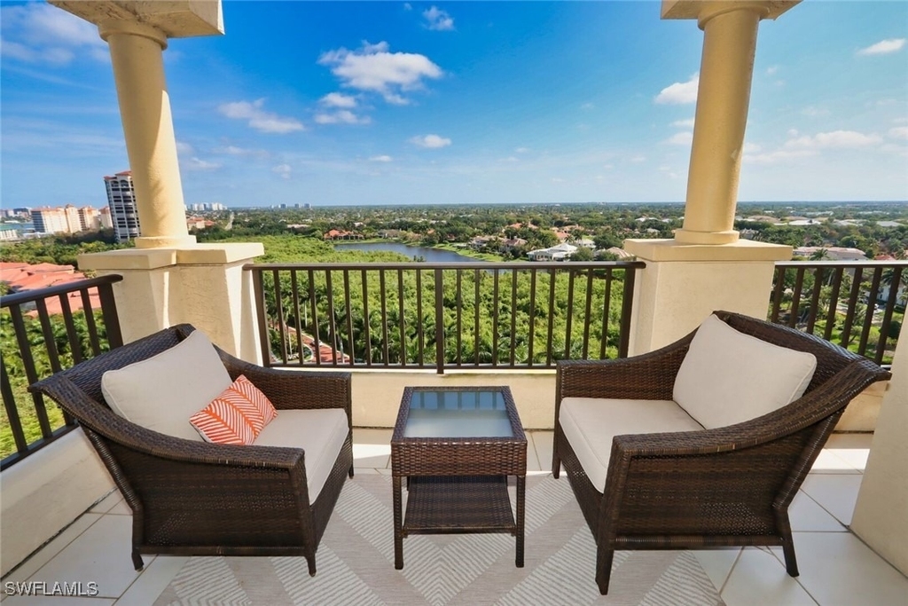 8990 Bay Colony Drive - Photo 13